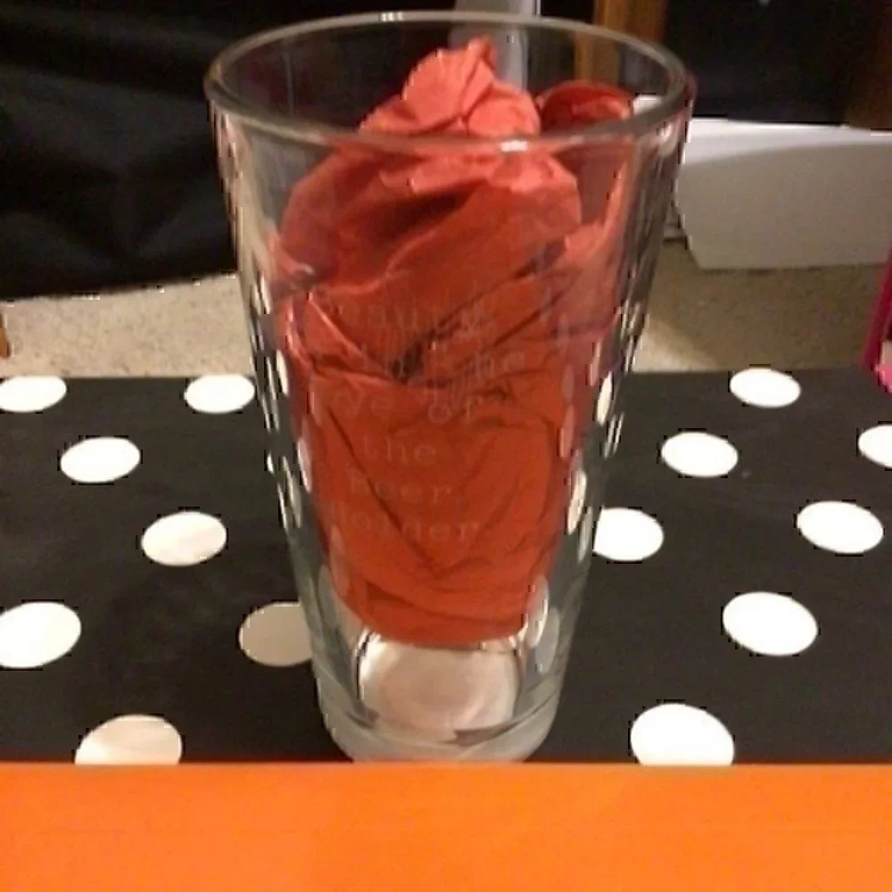 Funny beer drinking pint glass Beauty is in the eye of the beer holder